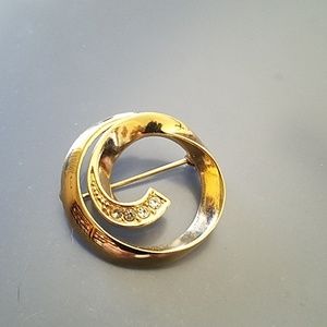 Vintage gold-tone and crystal brooch